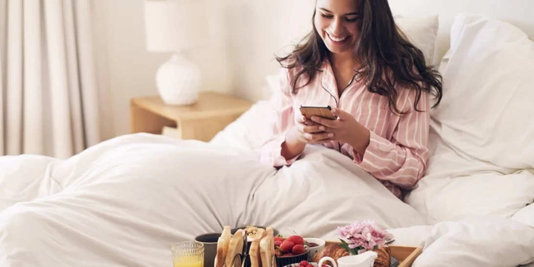 Τα 7+2 κορυφαία πιάτα brunch που μπορείς να γευτείς ακόμη και από το κρεβάτι σου