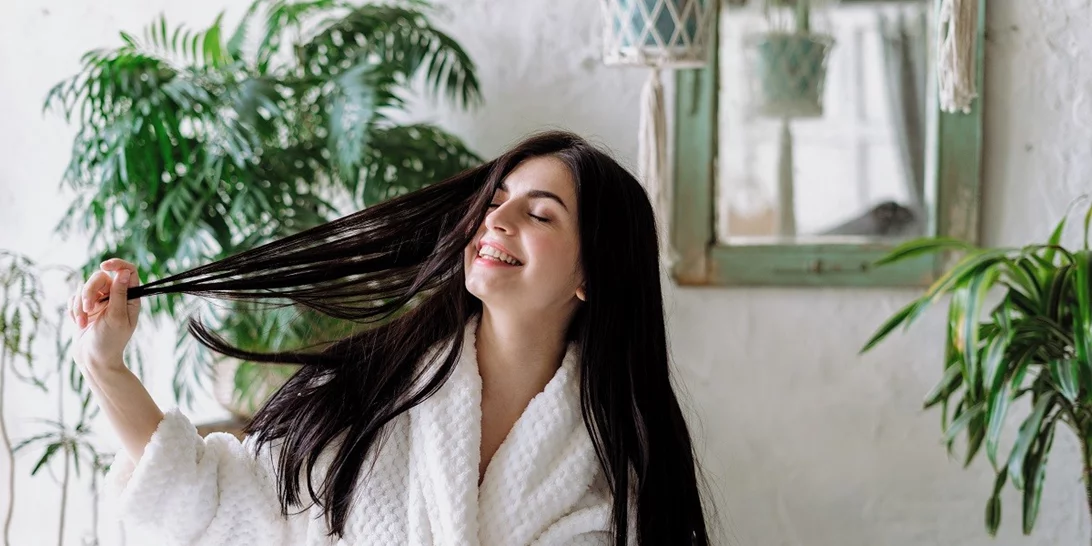 Ένα νέο eco-ethical brand υπόσχεται να σου χαρίσει όμορφα μαλλιά και να σώσει τον πλανήτη από το πλαστικό