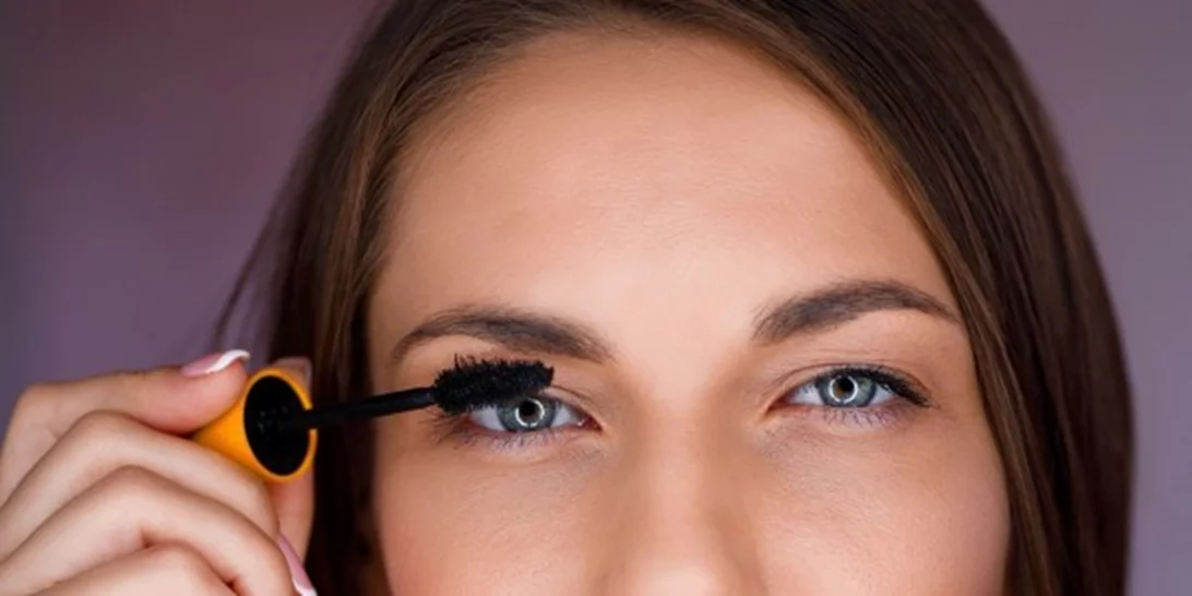 Οι 11 καλύτερες συμβουλές για άψογη εφαρμογή της μάσκαρα