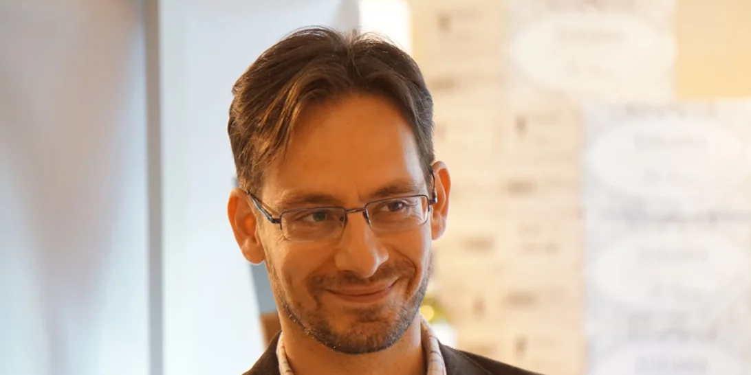 Πέθανε ο ποιητής Δημήτρης Ελευθεράκης