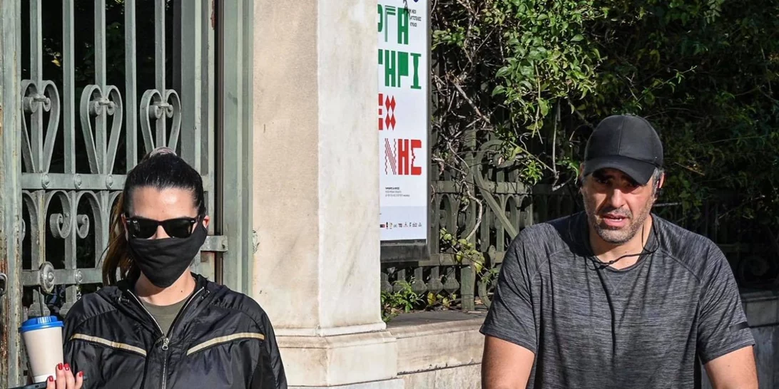 Νικολέττα Ράλλη - Μιχάλης Ανδρούτσος | Βόλτα με την κόρη τους, Σοφία