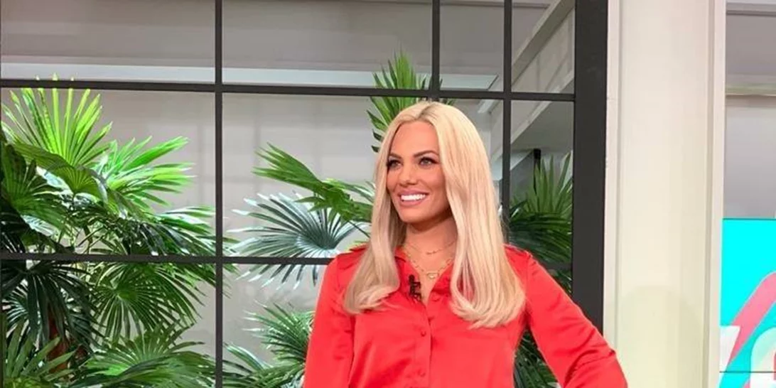 Ιωάννα Μαλέσκου | Η εμφάνιση της με δημιουργία MI-RŌ