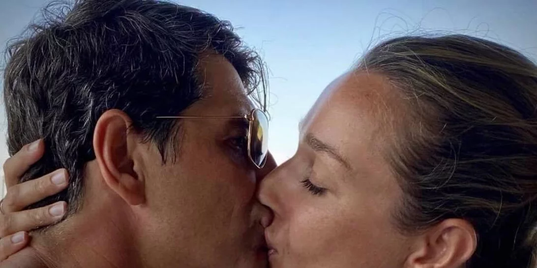 Κάτια Ζυγούλη | Οι ευχές από τον Σάκη Ρουβά για τη γιορτή της, το φιλί και οι ρομαντικές φωτογραφίες