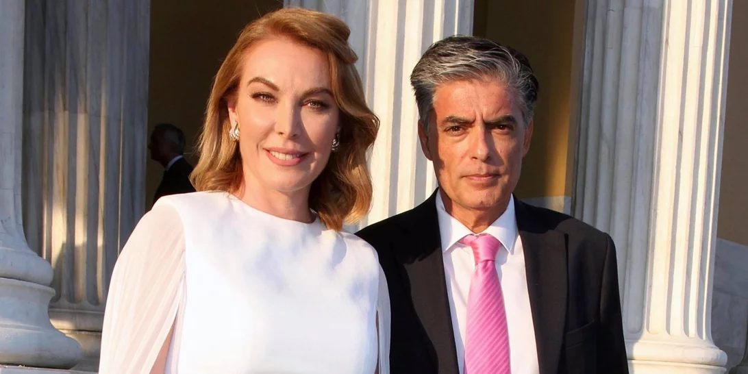 Τατιάνα Στεφανίδου - Νίκος Ευαγγελάτος | Ο εντυπωσιακός στολισμός του σπιτιού τους και το δημόσιο μήνυμα (pics,vid)