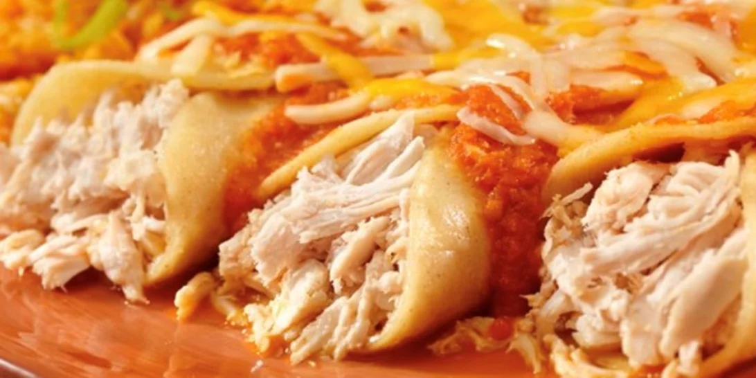 Enchiladas με γαλοπούλα και κοτόπουλο