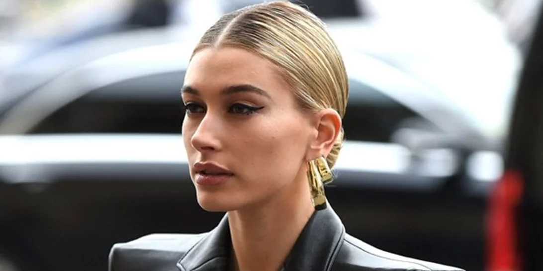 Hailey Bieber | Η sporty εμφάνιση με φόρμα Bershka