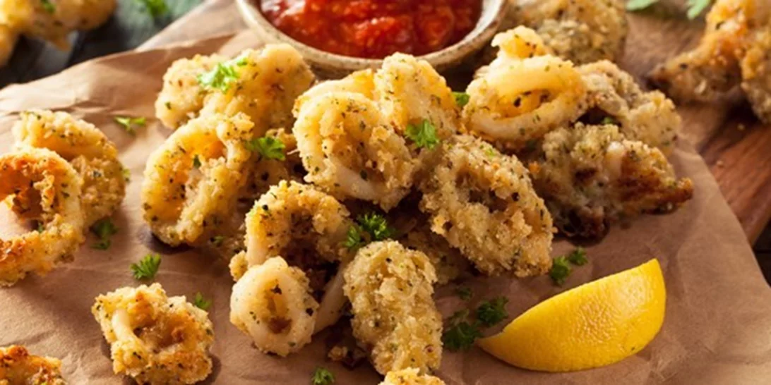 Καλαμαράκια στη λαδόκολλα