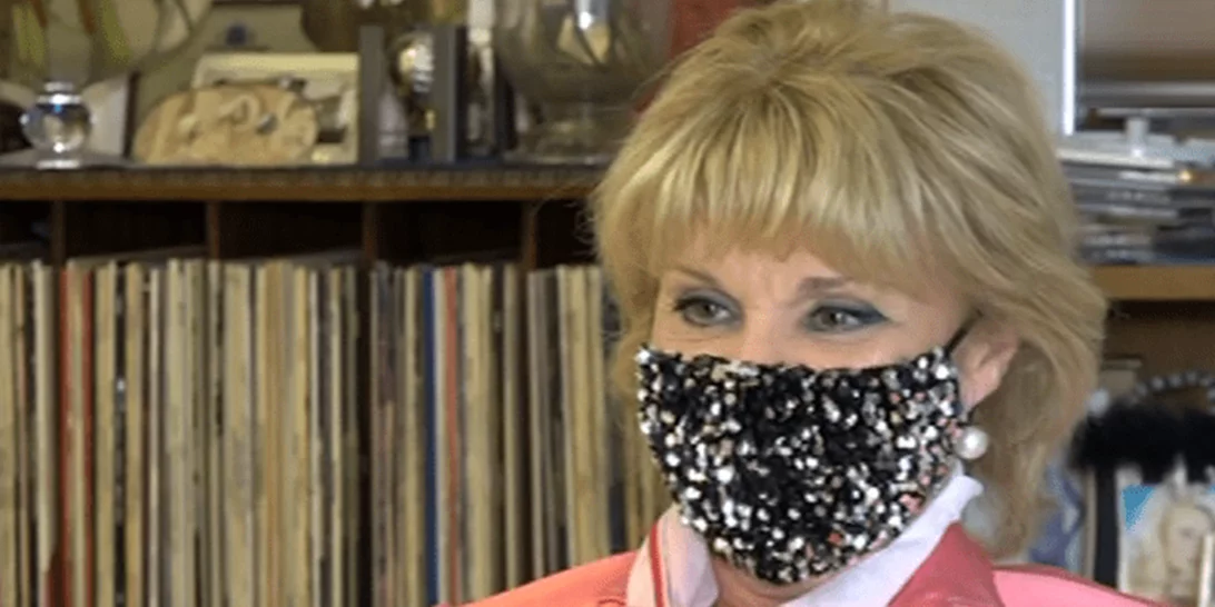 Η Μαρία Ιωαννίδου ανοίγει το σπίτι της και μιλάει για όλα