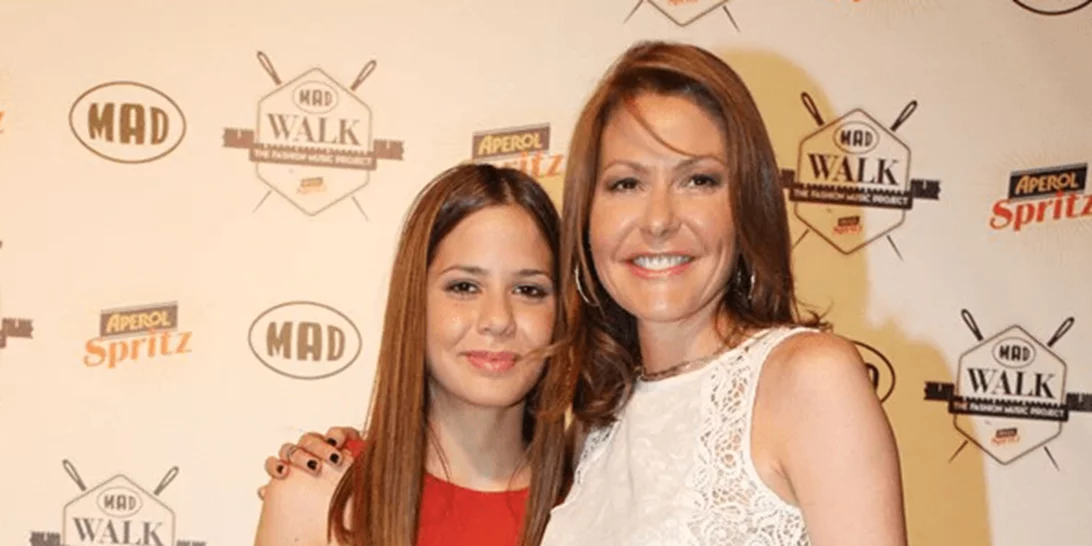 Αλεξάνδρα Κωστοπούλου | Επιστροφή στην Ελλάδα, στο πλευρό της εγκυμονούσας μητέρας της