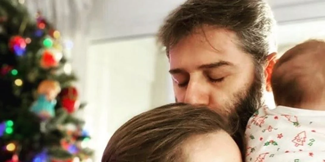 Eidhseis Me 8ema Lena Drosakh Ale3andros Mpoyrdoymhs Oikogeneia