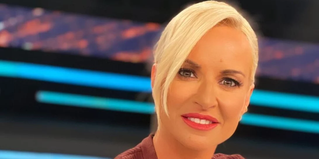 To άνετο σετ που θέλουμε τώρα όλες στο σπίτι | Το φόρεσε ήδη η Μαρία Μπεκατώρου