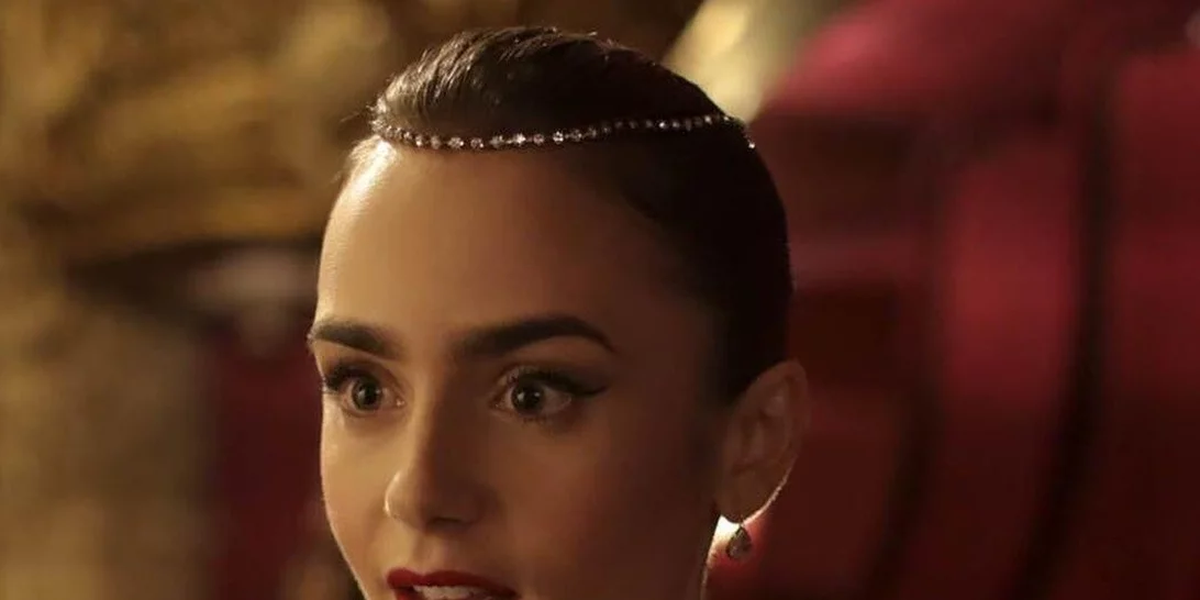 Netflix Binge | 7 φορές που το beauty look της πρωταγωνίστριας ήταν πιο ενδιαφέρον από την υπόθεση