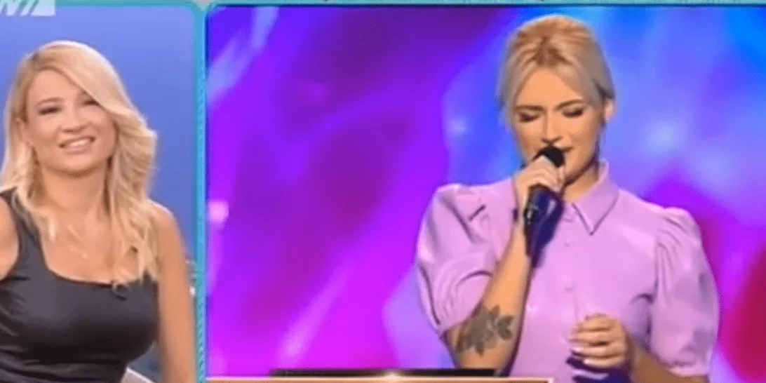 Φαίη Σκορδά | Η αντίδρασή της όταν είδε τη «σωσία» της από το «The Voice»