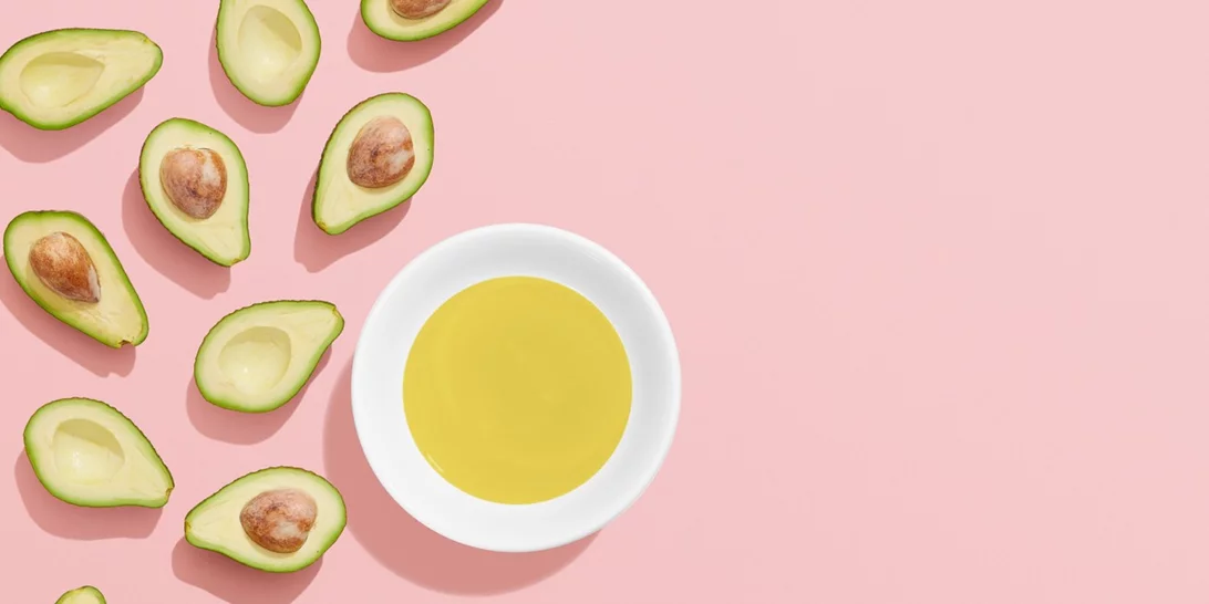 2 DIY μάσκες μαλλιών με έλαιο αβοκάντο που αξίζει να δοκιμάσεις