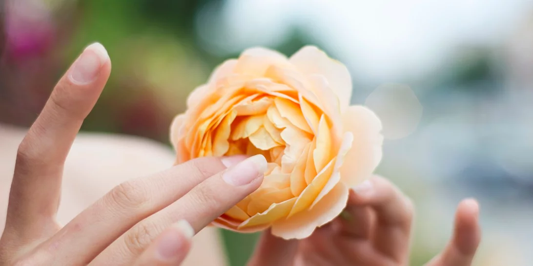 Έχεις θαμπά και αδύναμα νύχια; Ένα προϊόν που δεν φανταζόσουν ότι μπορεί να τα βοηθήσει