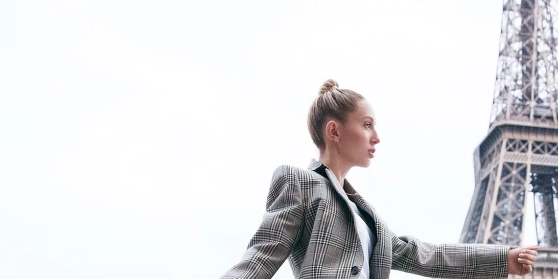 Η Μαρία Ολυμπία στη νέα καμπάνια της Louis Vuitton | Μας ξεναγεί στο Παρίσι με στιλ και ύφος Γαλλίδας