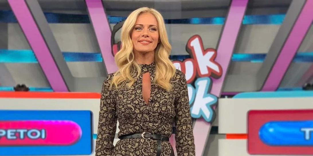 Αυτό το εντυπωσιακό φόρεμα των Zara δείχνει ακριβό αλλά κοστίζει λιγότερο από 50 ευρώ | Το φόρεσε η Zέτα Μακρυπούλια