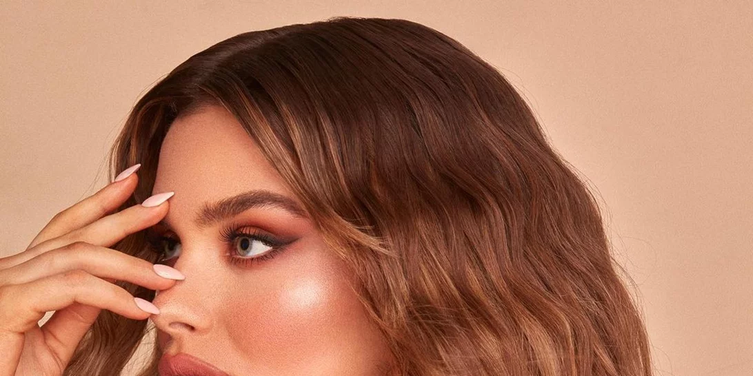 Ψάχνεις γιορτινά μακιγιάζ; Συγκεντρώσαμε 8 pink makeup looks για να κάνεις τη διαφορά