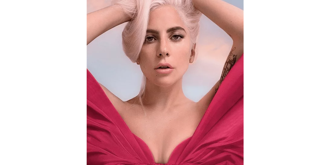 Η Lady Gaga έβαψε τα μαλλιά της σε (άλλο) ένα ασυνήθιστο χρώμα