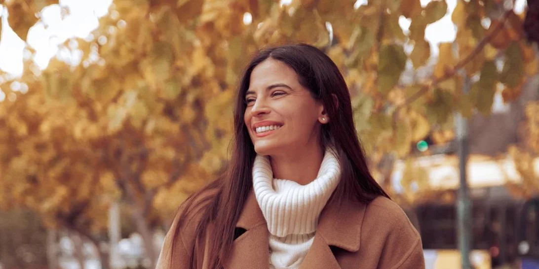 To αγαπημένο παλτό της Χριστίνας Μπόμπα που δεν αποχωρίζεται στις εμφανίσεις της | Ζεστό και διαχρονικό αξίζει μία θέση στη συλλογή σου