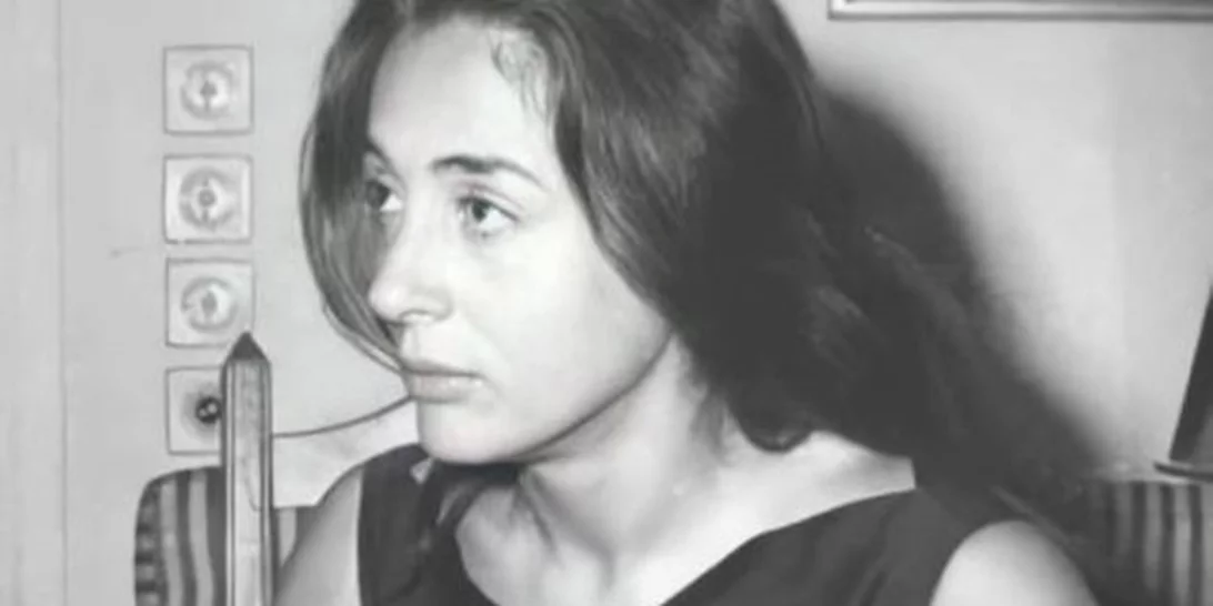 «1968 στη Μεγάλη Βρετανία» | Η Έλλη Λαμπέτη μαζί με τον Κώστα Καρρά σε επίδειξη μόδας