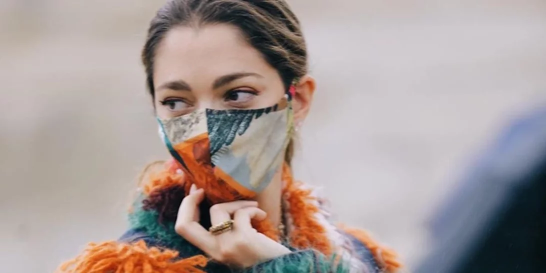 Face Covering | 8 μάσκες για να τις συνδυάσετε με τα glam looks σας