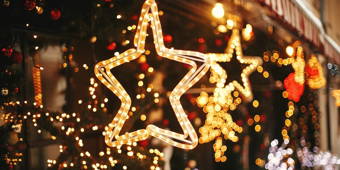 Novibet | Φιλανθρωπικό Gala με την Τζούλια Νόβα