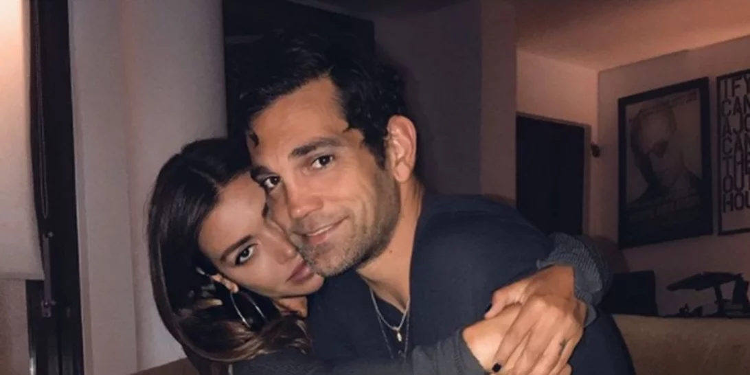 Όλγα Φαρμάκη - Σταύρος Μαντόπουλος | Φωτογραφίες από το cozy σπίτι του ζευγαριού