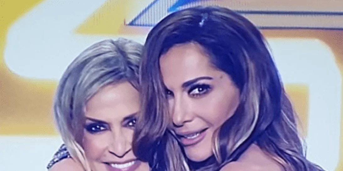 Δέσποινα Βανδή | Μαγειρεύει τραγουδώντας Άννα Βίσση (vid)