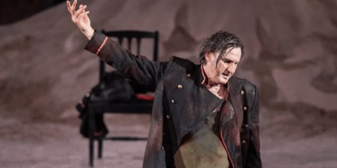 Άκης Σακελλαρίου | Τη μια μέρα ήμουν σε παράσταση και την επόμενη σε κώμα