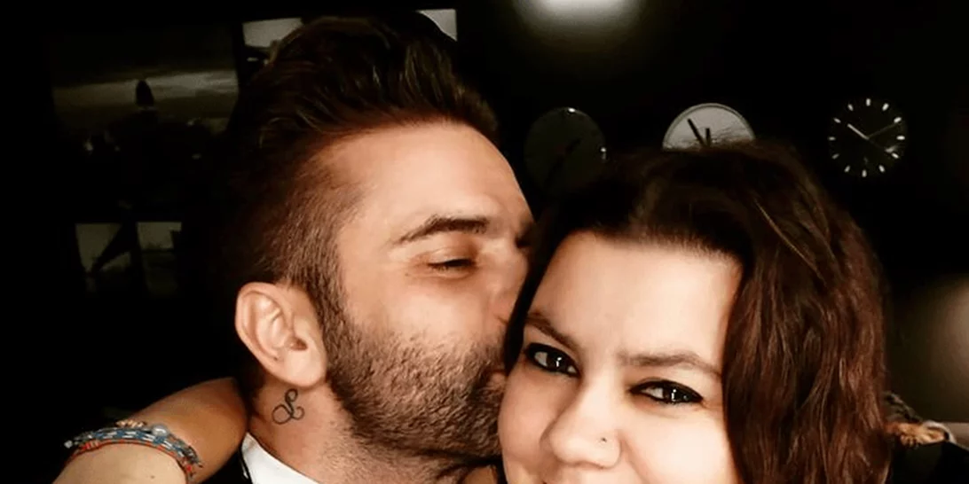 Baby boom στην οικογένεια του Θοδωρή Μαραντίνη | Η ανάρτηση του τραγουδιστή και η εγκυμοσύνη που ανακοίνωσε