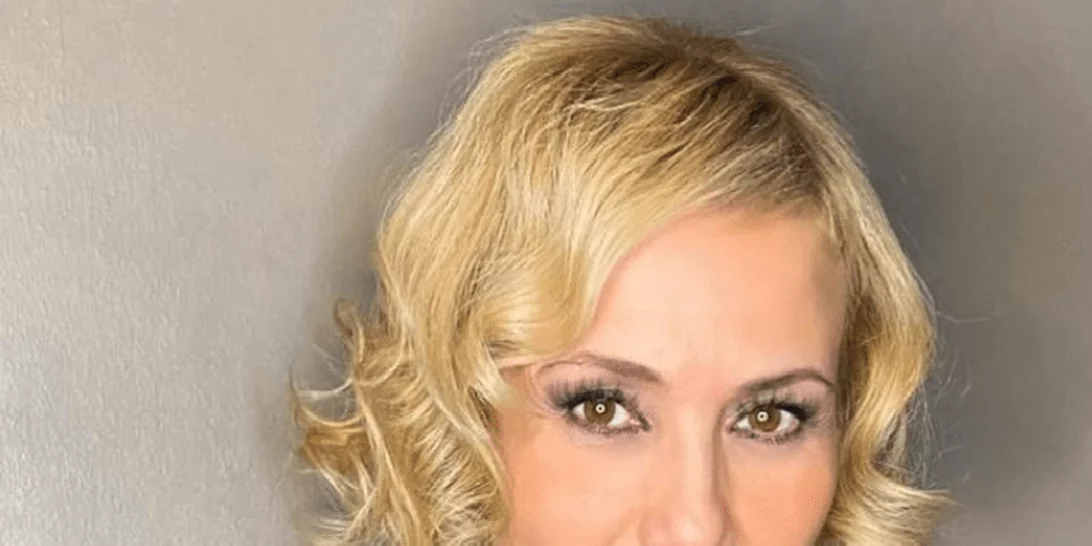 Με πιο κοντά μαλλιά από ποτέ η Κωνσταντίνα Μιχαήλ | Το νέο à la garçonne κούρεμά της