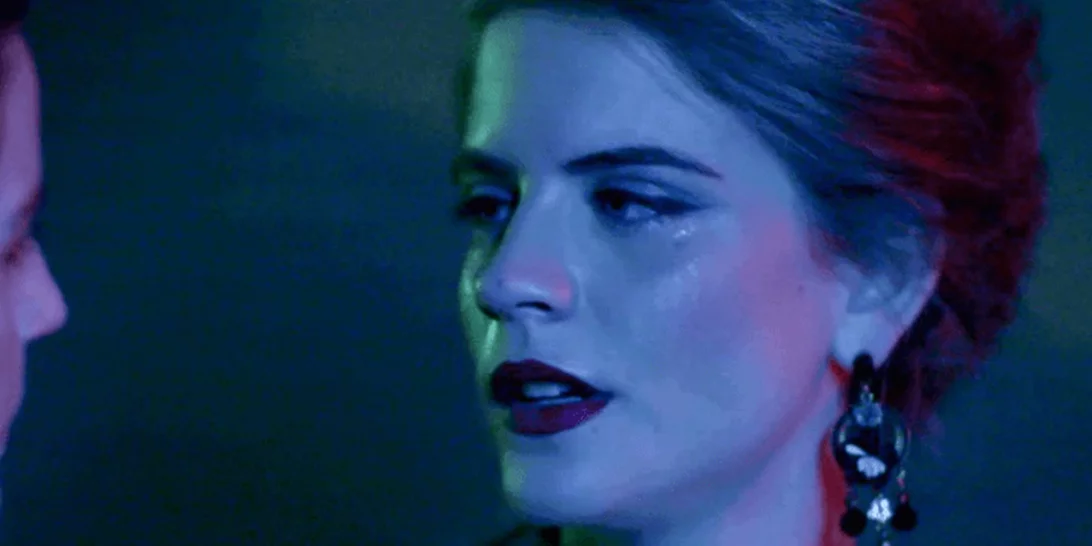 Άγριες Μέλισσες spoiler | Ο διασυρμός της Δρόσως σε όλο το Διαφάνι