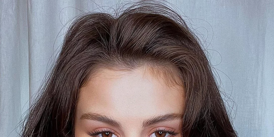 Selena Gomez | Φόρεσε κόκκινο κραγιόν και θέλουμε να το αντιγράψουμε asap