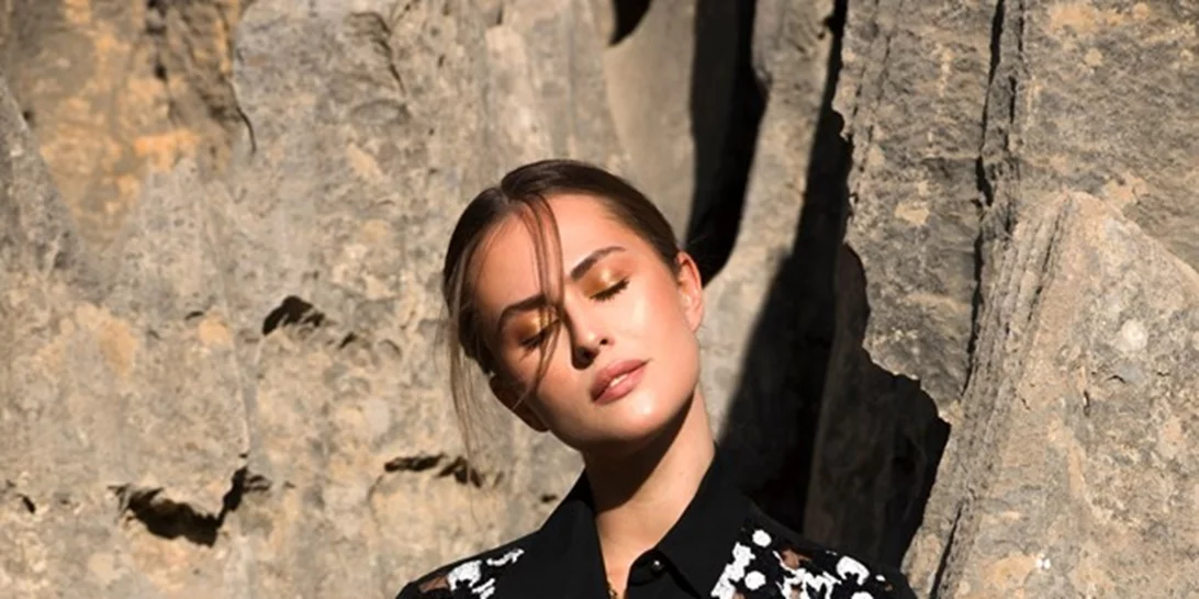 Highlighter | Πώς να το εφαρμόσεις σωστά στο πρόσωπό σου σε λιγότερο από 1᾽ like a pro