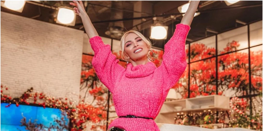 Πώς να φορέσω το βινύλ παντελόνι | Η Κατερίνα Καινούργιου προτείνει το τέλειο look