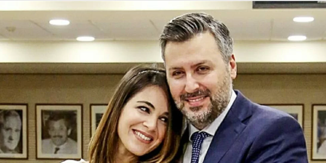 Γιάννης Καλλιάνος - Χάρις Δαμιανού | Παντρεύτηκαν λίγο πριν γίνουν γονείς - Η πρώτη φωτογραφία από τον γάμο