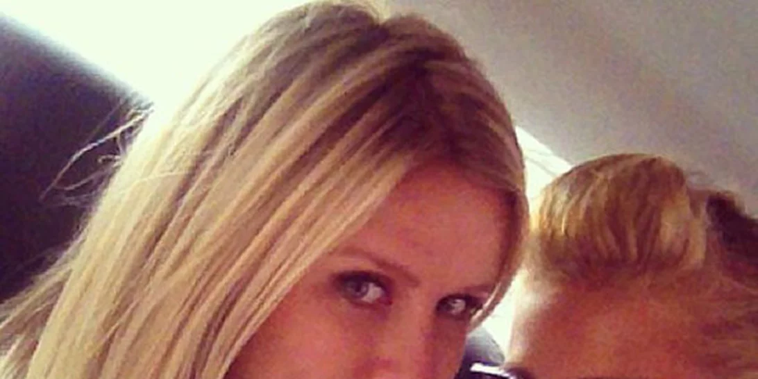 Η Nicky Hilton δήλωσε ότι ήταν μια «πολύ φορτισμένη συναισθηματικά» εμπειρία η παρακολούθηση ντοκιμαντέρ της αδερφής της, Paris Hilton