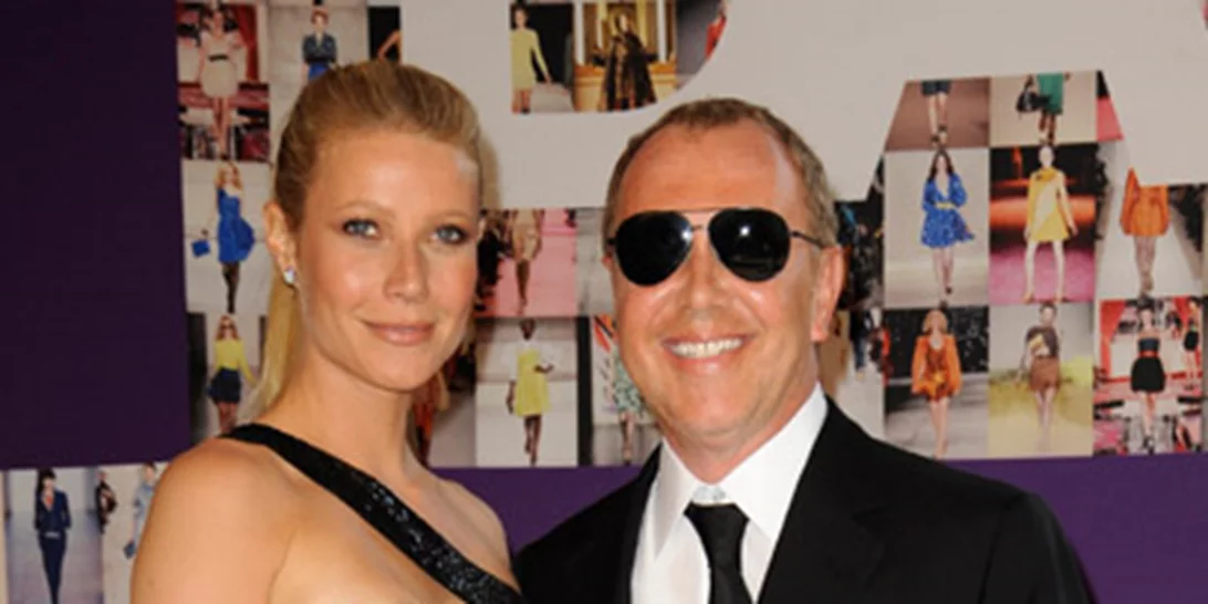 O Michael Kors εξηγεί πώς μπορούμε να ντυθούμε με αυτοπεποίθηση για κάθε video call