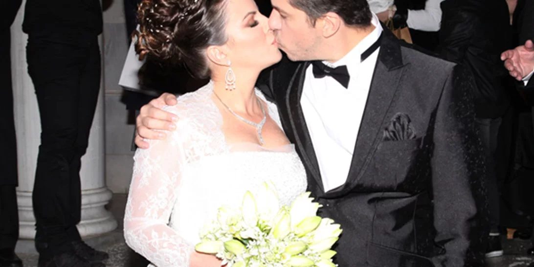 Η Αντελίνα Βαρθακούρη μας συστήνει την κόρη της Λιόνα | Είναι ολόιδιες