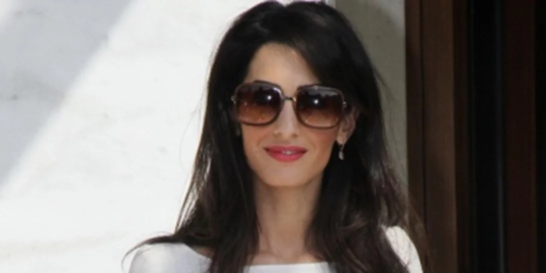 Amal Alamuddin: Εγκαταλείπει την καριέρα της για τη μητρότητα;