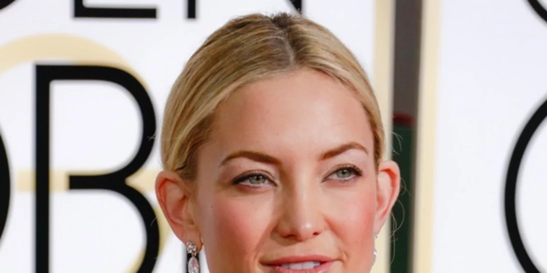 Η Kate Hudson λατρεύει την Ελλάδα και δε χάνει ευκαιρία για να μας το δείχνει!