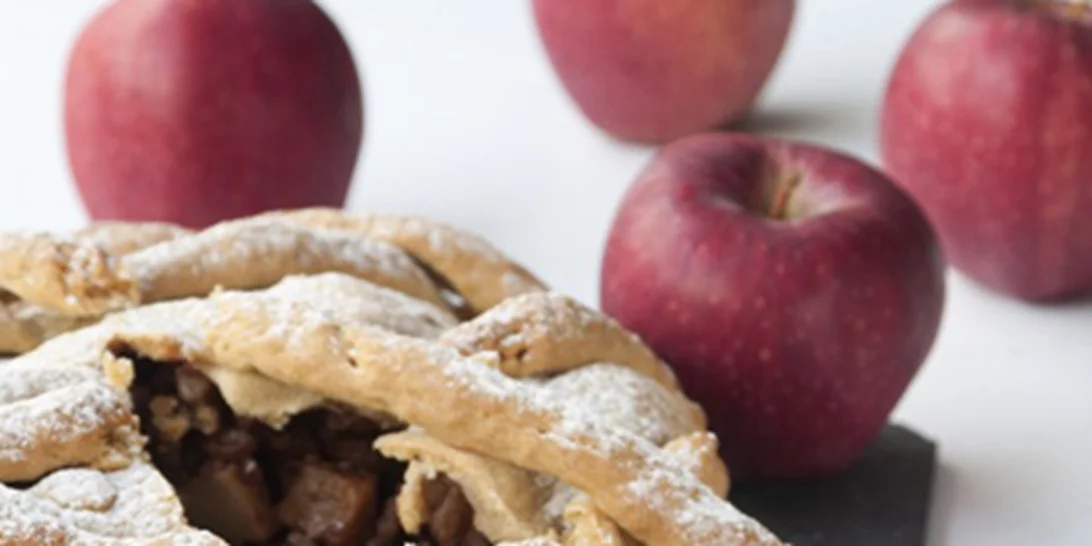 Νηστίσιμη μηλόπιτα από τον Στέλιο Παρλιάρο με ελάχιστη ζάχαρη