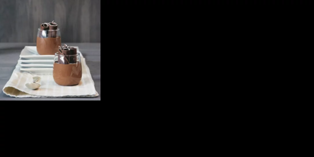 Μους σοκολάτα με πορτοκάλι από τον Στέλιο Παρλιάρο