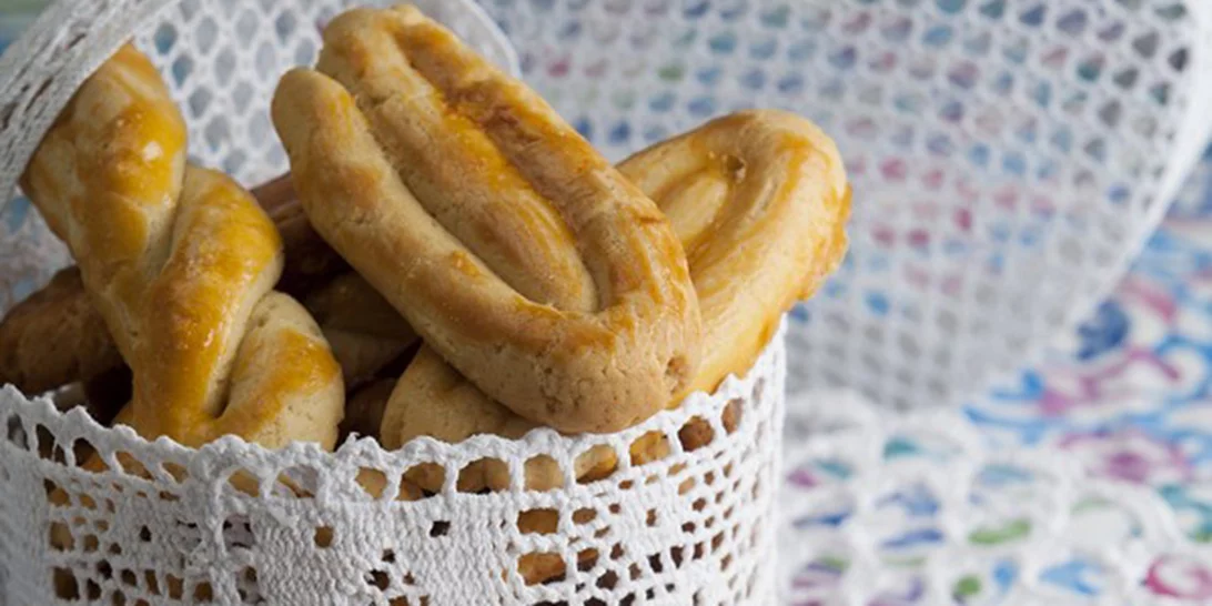 Συνταγή για σμυρναίικα κουλουράκια από τον Στέλιο Παρλιάρο
