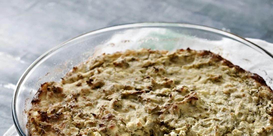 Αφράτο σουφλέ με κολοκυθάκια και φέτα από τον Βασίλη Καλλίδη