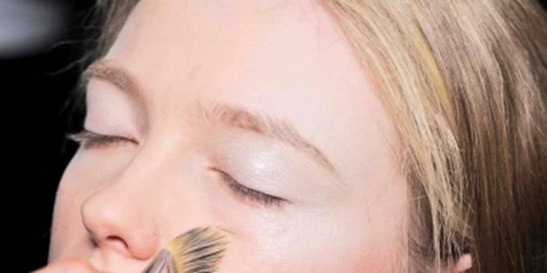 Διάσημοι makeup artists προτείνουν: Τα 9+1 μυστικά για αψεγάδιαστο concealer