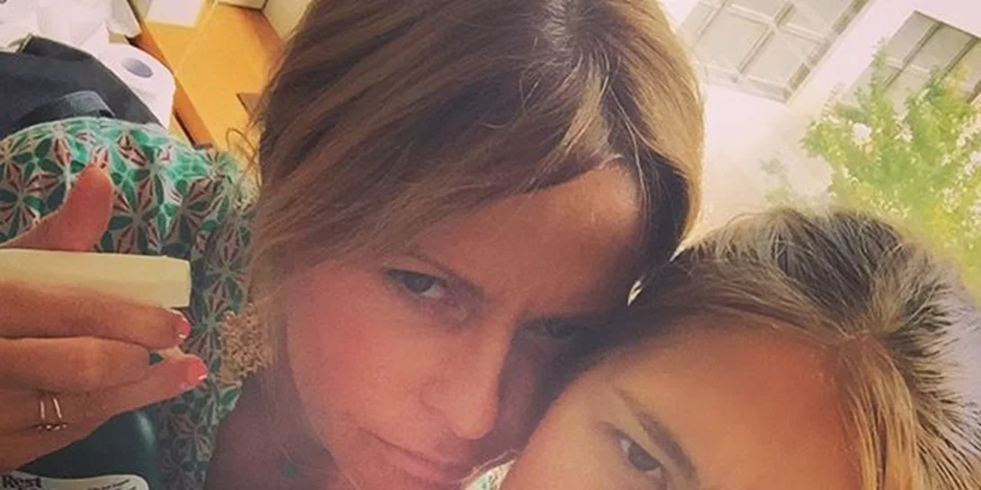 Η Τζένη Μπαλατσινού ανέβασε μια τρυφερή φωτογραφία της Αμαλίας Κωστοπούλου, λίγες μέρες μετά το τροχαίο ατύχημα