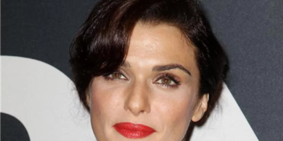 Rachel Weisz | "Στο μέλλον ελπίζω να μην ερωτόμαστε πώς είναι να μοιραζόμαστε την οθόνη με άλλες γυναίκες"