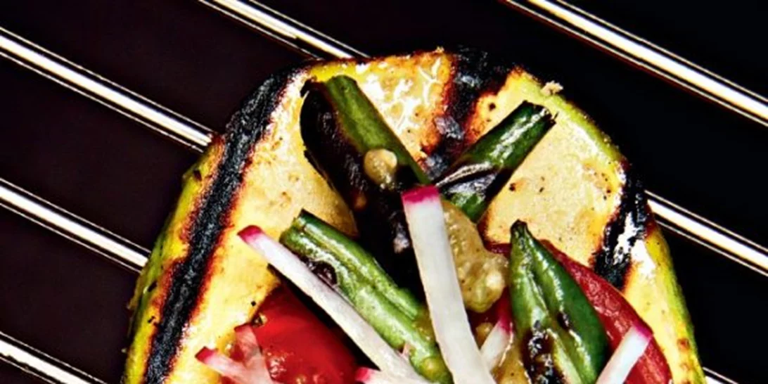 Συνταγή για salsa verde και ψητό αβοκάντο για vegan ψητά